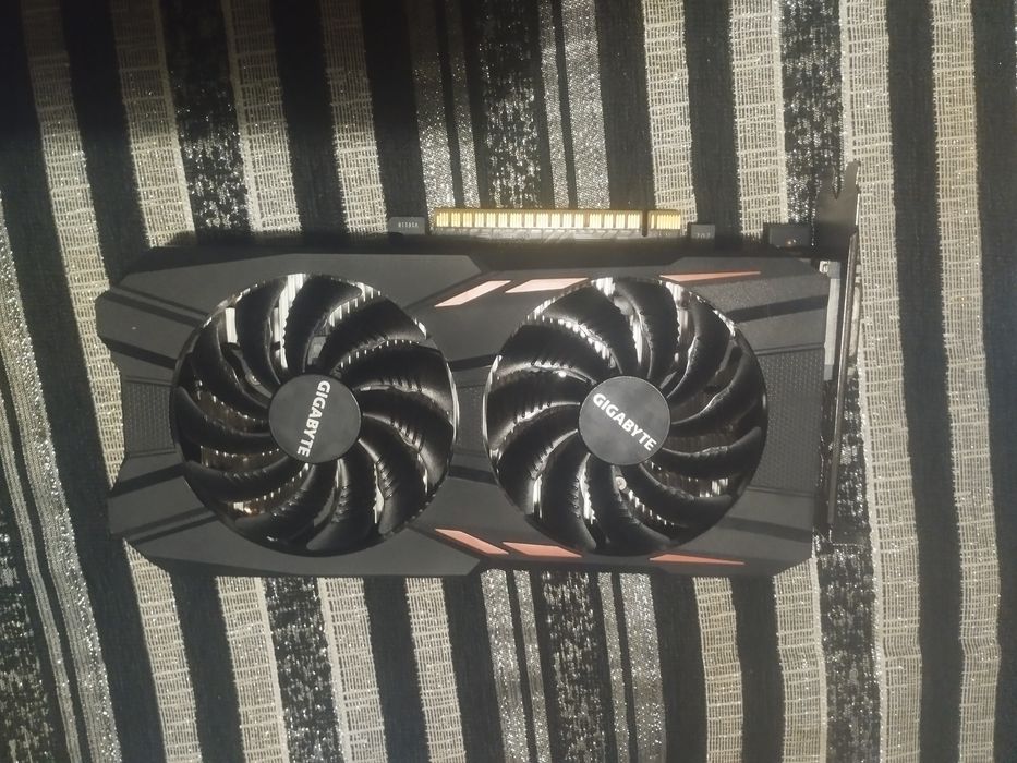Обмен видеокарты 1050 от GIGABYTE на микрофон или на материнку проц