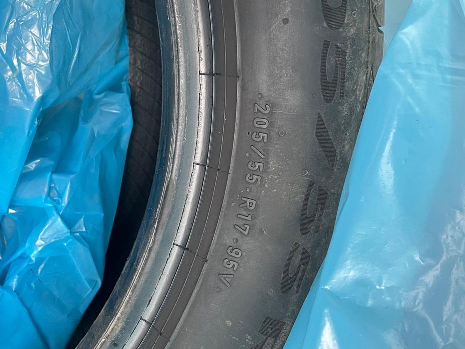 Opony Pirelli Powercy 205/55 R17
