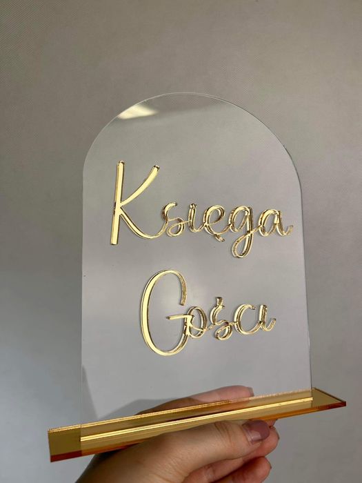 Tabliczka z napisem Księga Gości