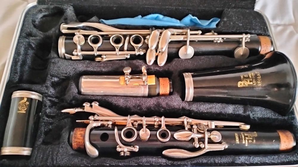 Clarinete Boosey&Hanks modelo Regent