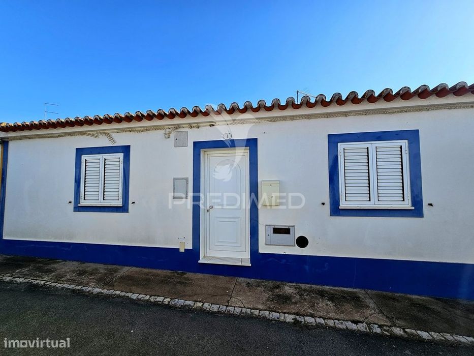 Moradia T2 + Terreno Urbano com potencial para nova habitação