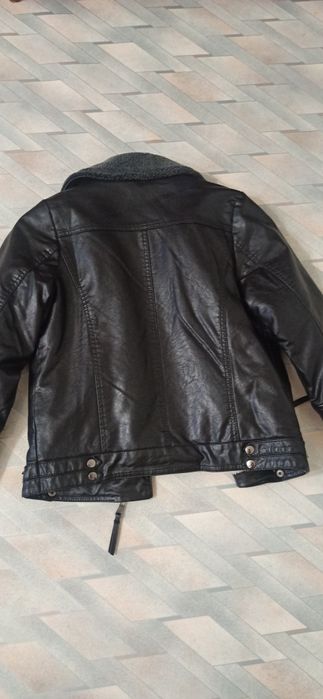 Продам куртку ЭКО кожа