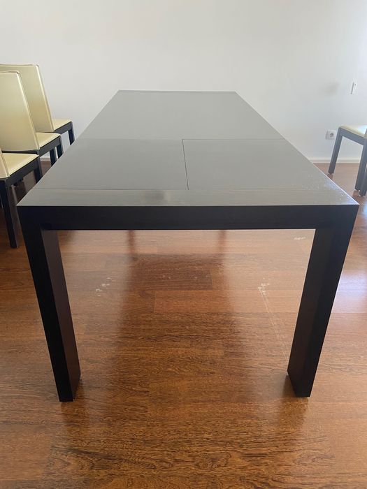 Mesa jantar extensivel Antarte + 6 cadeiras couro