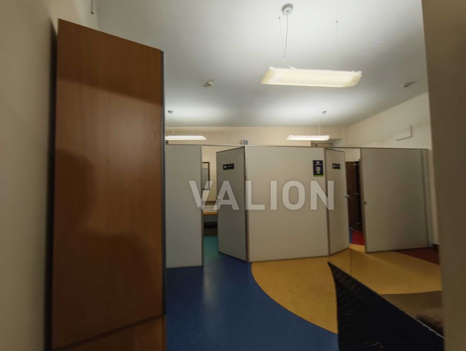 Продаж приміщення з окремим входом вул.Велика Житомирська 29-Б