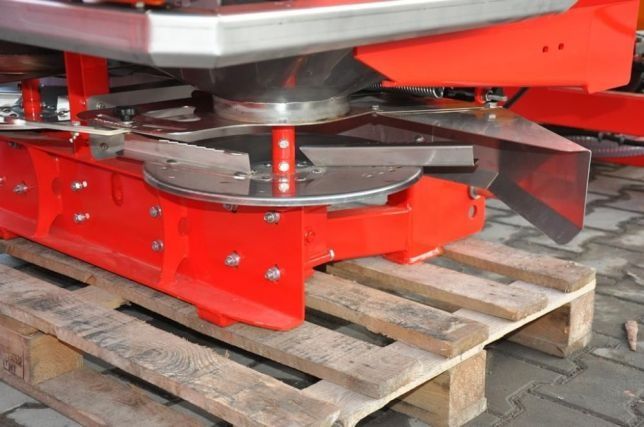 WOPROL Maszyny Rolnicze Rozsiewacz do nawozu JUNIOR PLUS