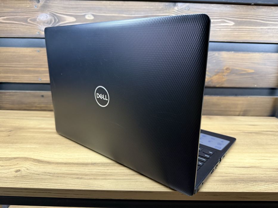 Dell Inspiron 3585 15,6” Sensor Ryzen3 2200u/16GB DDR4/SSD 256 Gb/33%