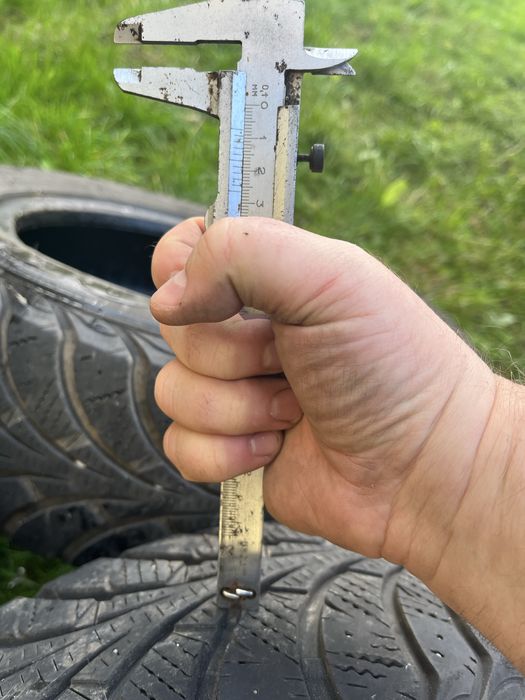 Зимова резина Goodyer 175 65 14 4шт