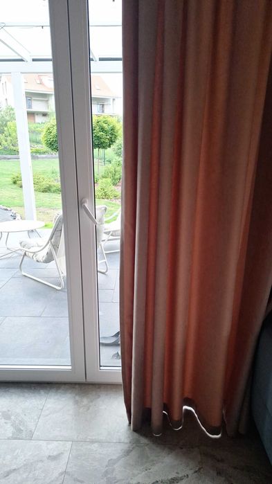 Zasłony grube brudny róż