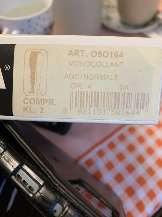 Компресійна панчоха VARISMA ліва.