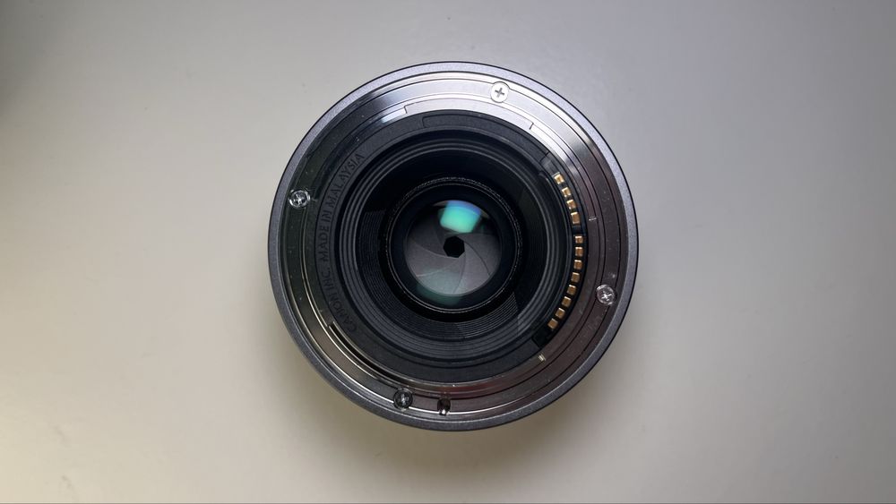 Lente CANON RF-S 50mm f/1.8