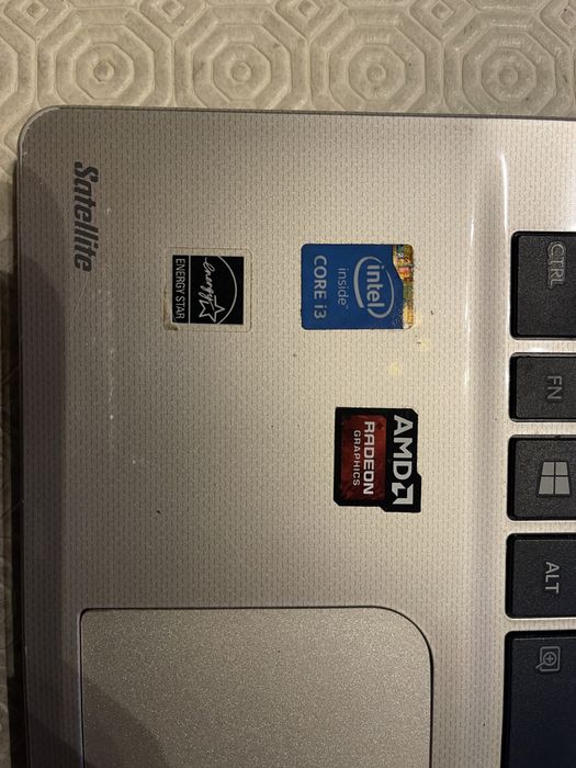 Portatil Toshiba Satellite L50-B-2G4