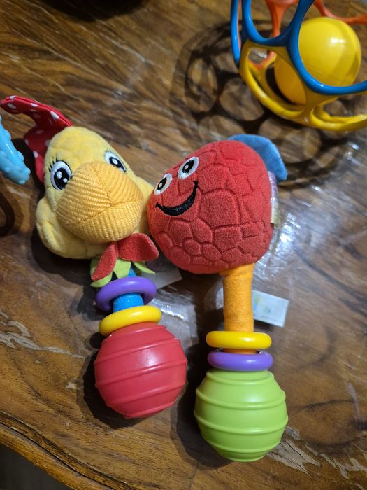 Mix  grzechotek plus grający smok zawieszka