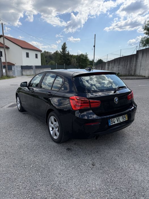 BMW Série 1 (116d efficientdynamics line Sport)