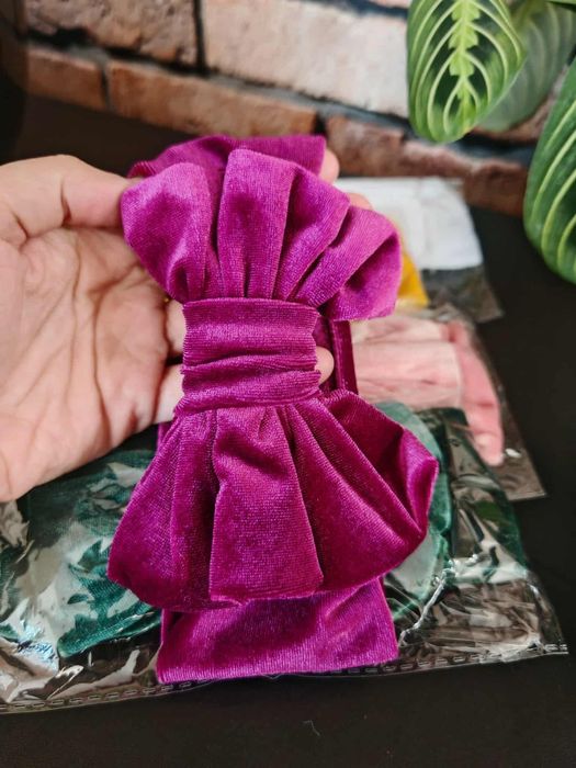 Zestaw 5 ślicznych opasek dla dziewczynki