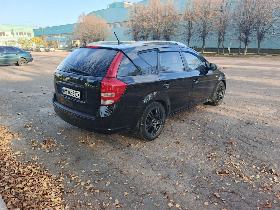 Автомобіль Kia Сeed 2012