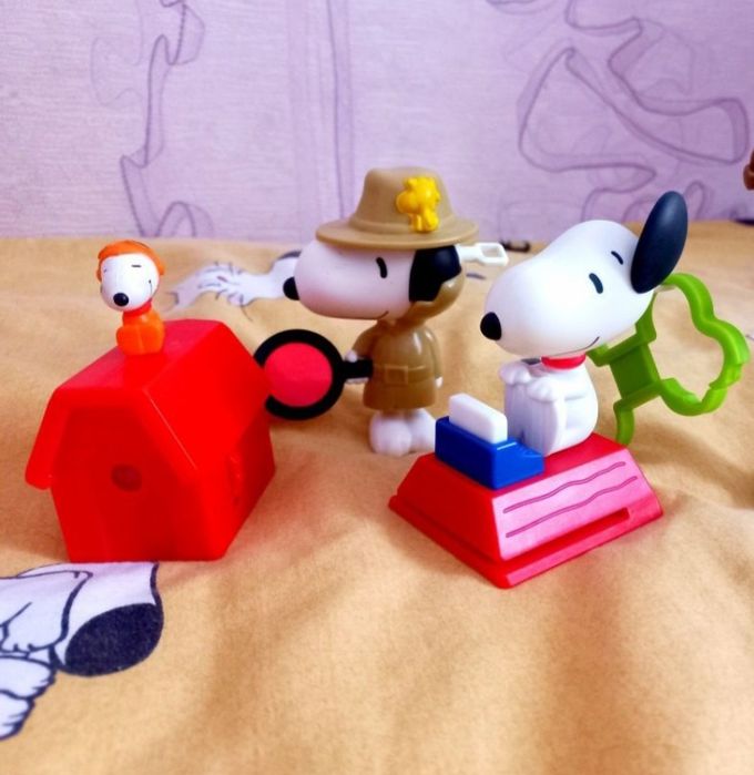 Іграшки з Макдональдзу McDonalds. Тролі  kitty furby Barby снупі Хеппі