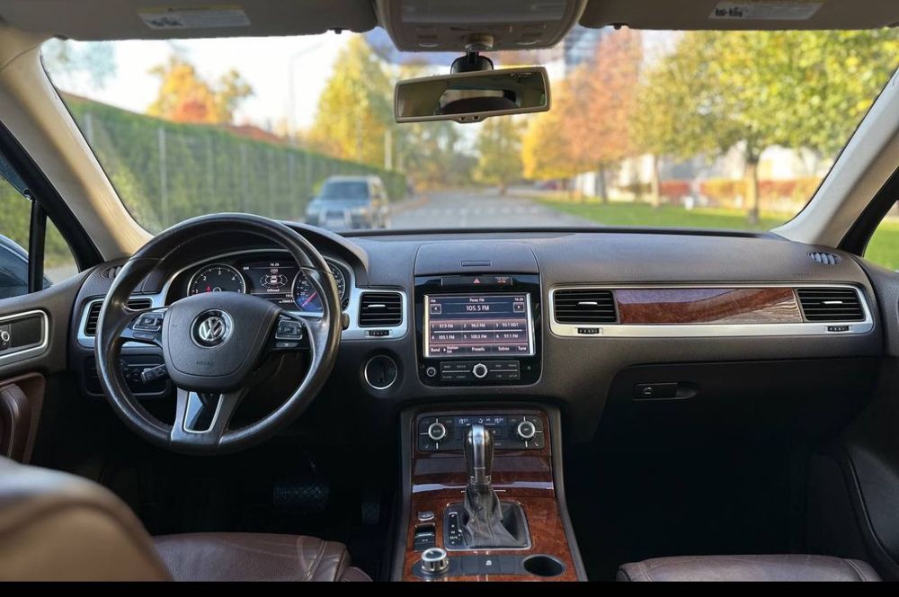 Фольцваген Туарег 2014 р 3 л.