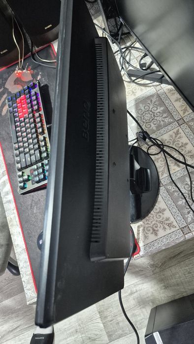 Компьютер Робочий системний блок та монітор