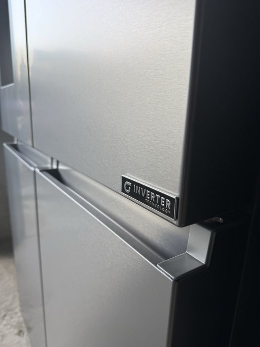 Холодильник Hisense