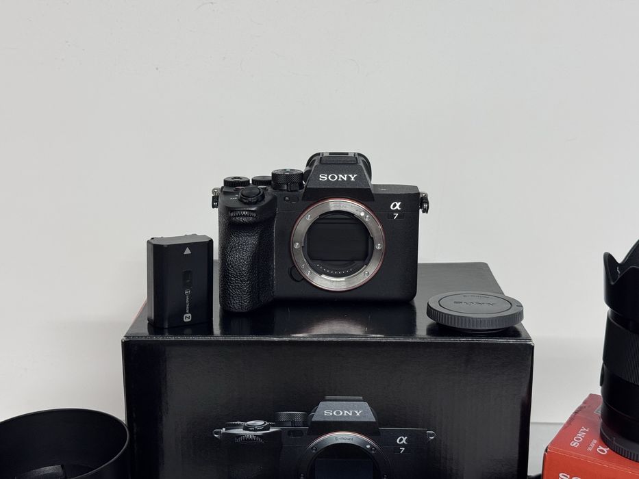 Sony a7iv  + lentes