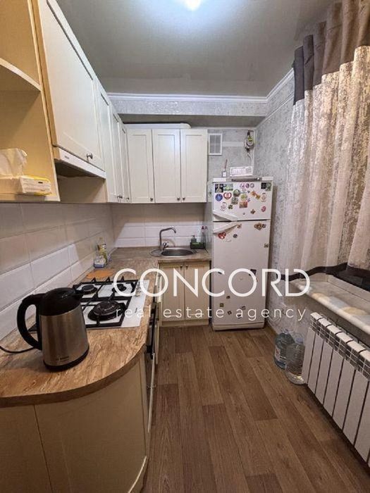 Лукʼянівка. Продам 2к Деревлянська (Якіра) вул., 20-А