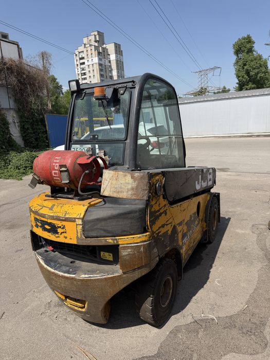 JCB TLT 30g (2105р, газовий).