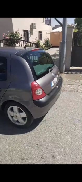 Renault clio 1.2514856427685816322