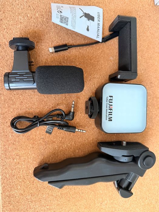 Vlogging kit - Zestaw do nagrywania vlogów smartfon | mikrofon + grip + uchwyt
