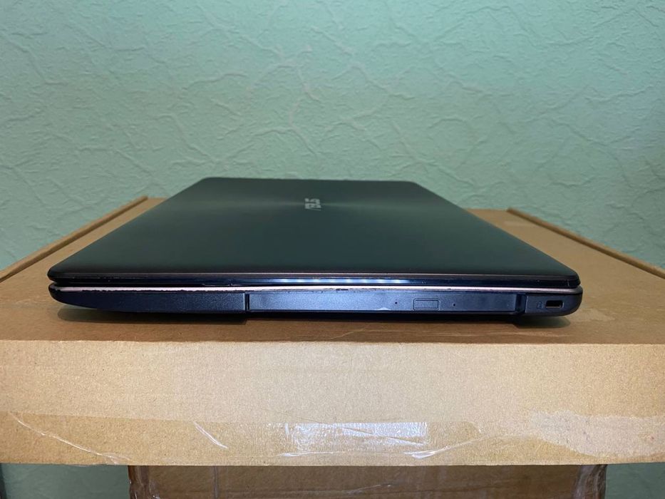 Ноутбук Asus X550CC Core i7, Nvidia geforce 720m, 12 гб ОЗУ