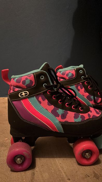 Patins ótimo estado