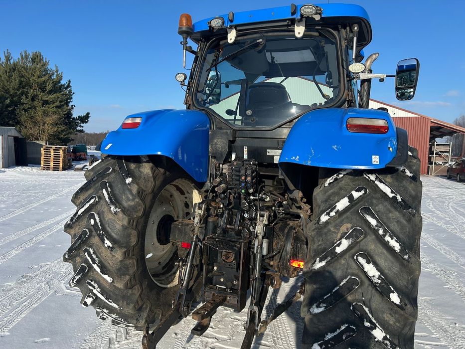 New Holland T7. 200