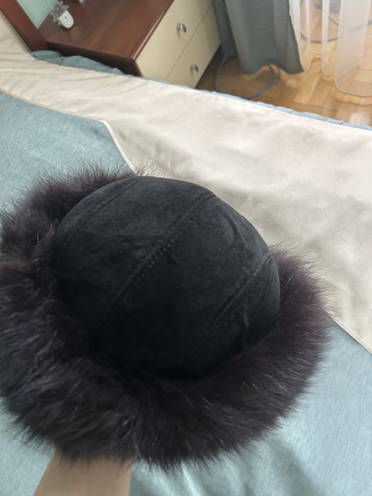 Шапка зимова з натуральним хутром песця