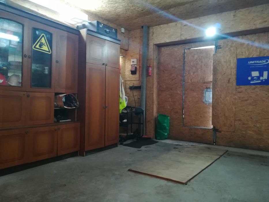 Капітальний ПРИВАТИЗОВАНИЙ гараж на Березняківській