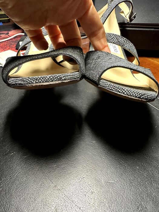 Sapatos de marca: Jimmy Choo, Yves Saint Laurent