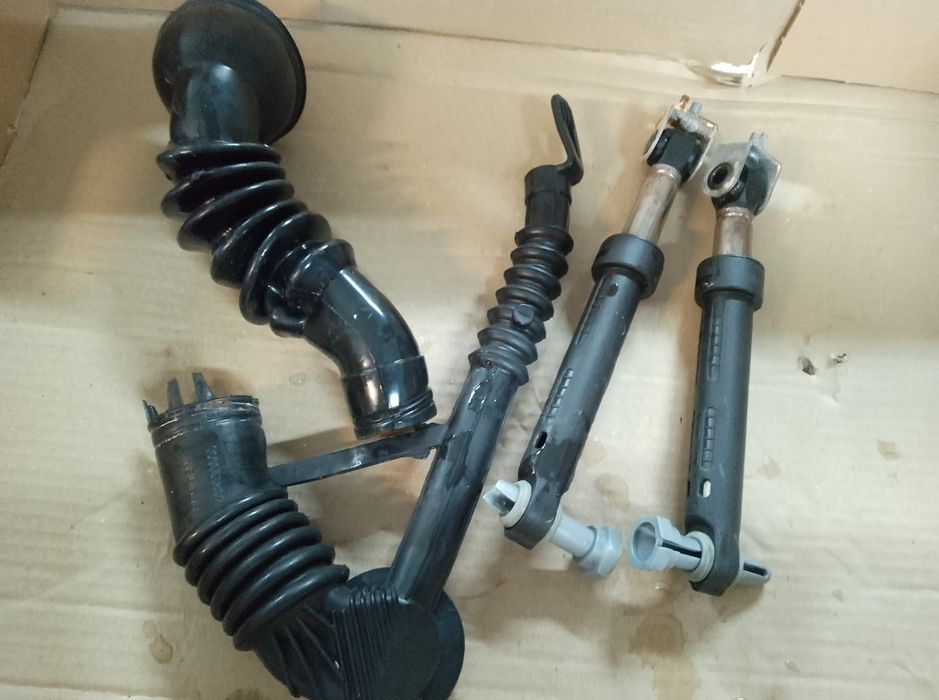 Запчастини пральної машини Zanussi ZWH2101.