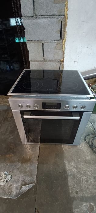 Продам духовку Bosch з повернею