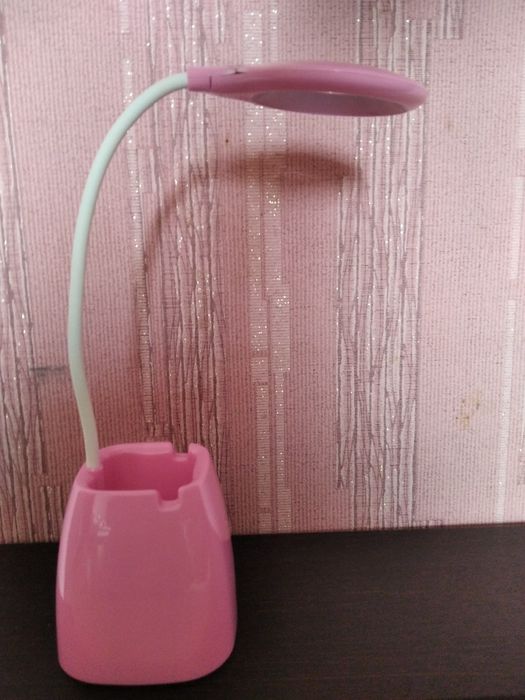 Настольна лампа LED