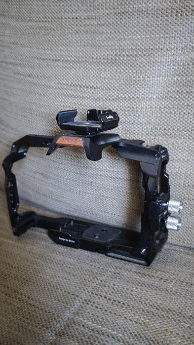 SmallRig Cage BMPCC 6K Pro + 2 acessórios