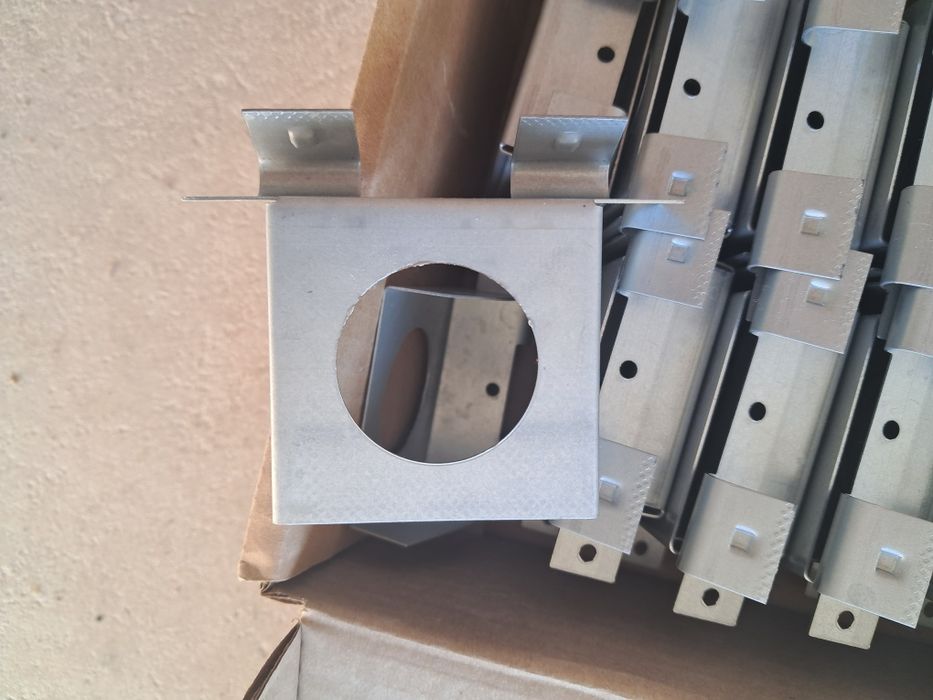 łącznik poprzeczny do profili cd 60