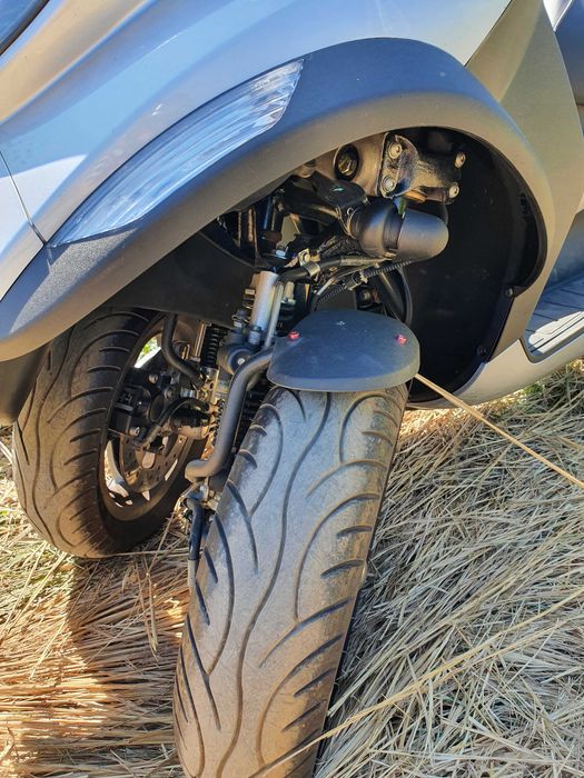 Piaggio MP3 400 stan bdb 8tyś przebieg