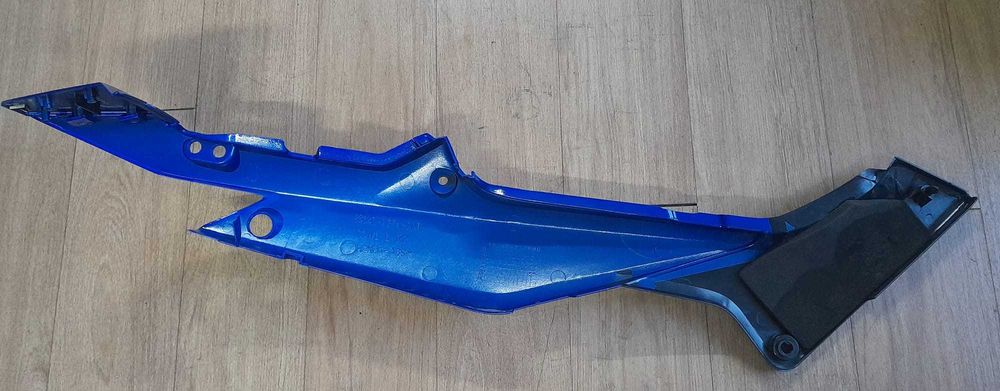 CARENAGEM TAMPA TRASEIRA ESUQERDA OEM HONDA CBR 125 R 2 0 0 4-2 0 0 6