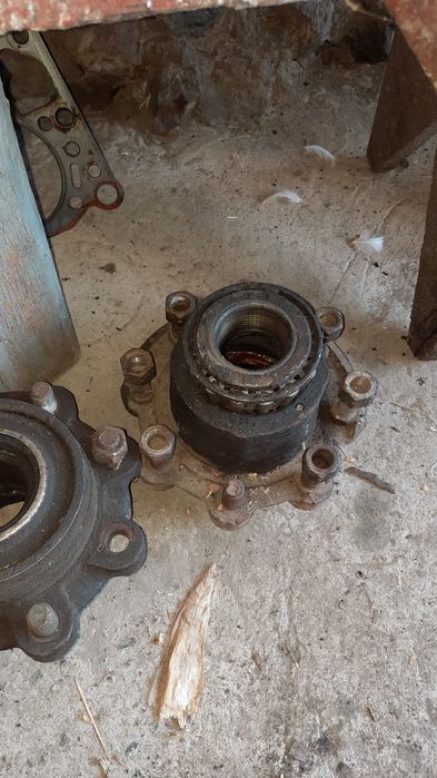 Продам ступіци до тракторної прицепи