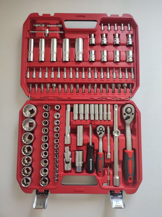 Набір інструментів 1/2" & 1/4" 110 од, 12-гранні  INTERTOOL  ET-9109