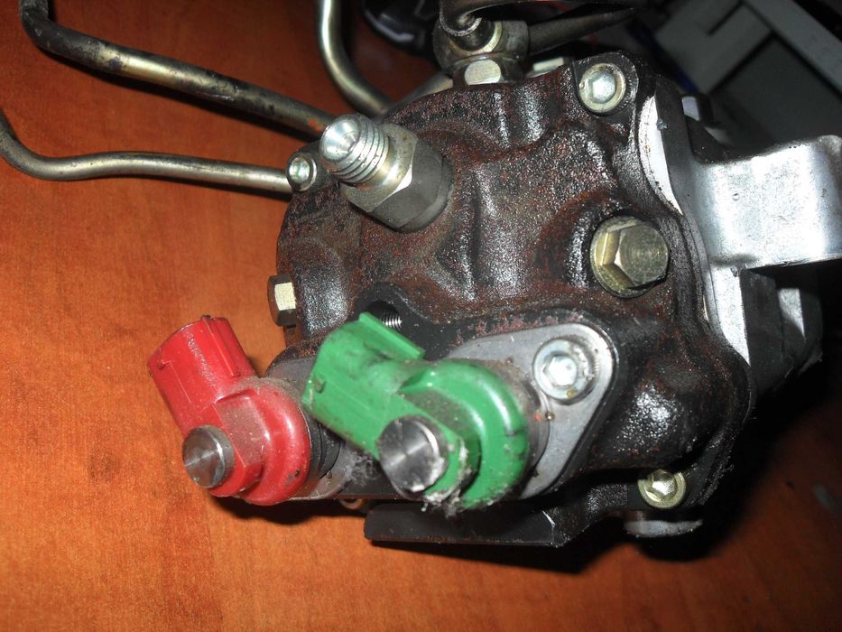 Opel signum pompa wtryskowa 3.0