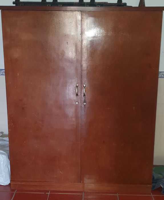 Armário Madeira 2 portas