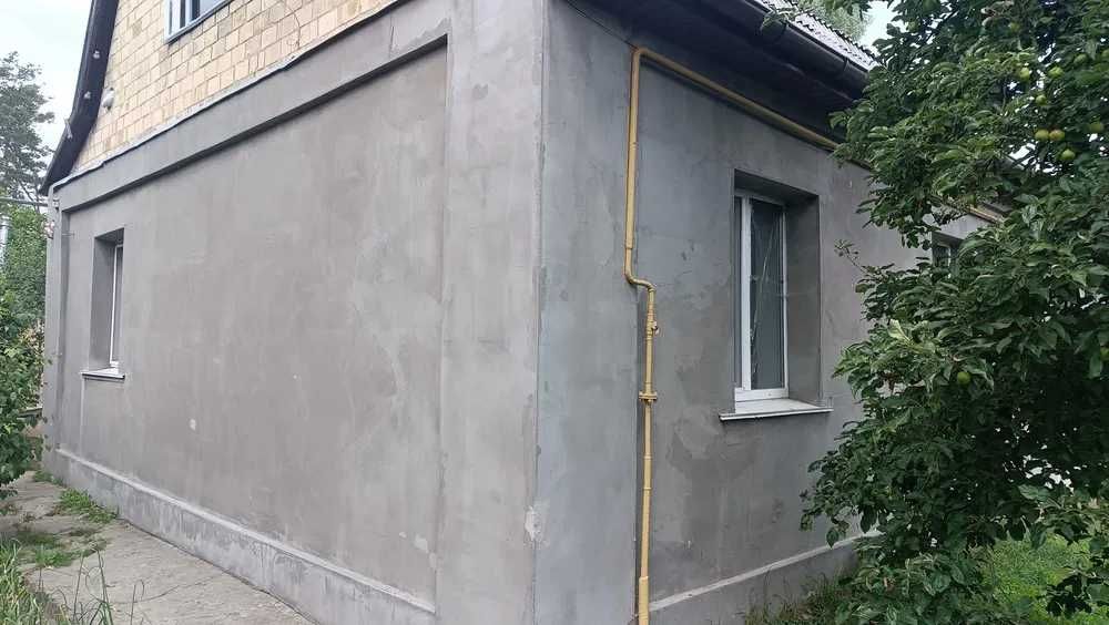 Продам будинок на березі озера в с.Калинівка. Газ,бойлер,сад