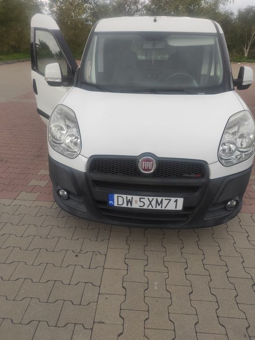 Sprzedam prywatnie fiat Doblo 1,3 multijet diesel