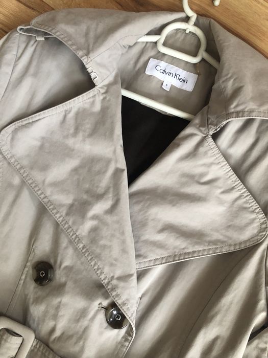 Damski plaszcz prochowiec. Calvin Klein. M