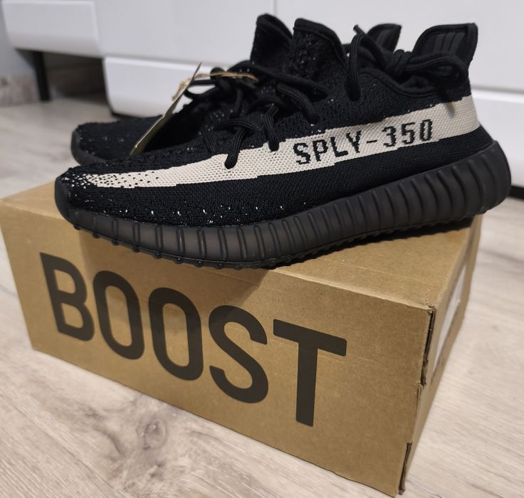 Adidas YEEZY BOOST 350 V2, roz. 42