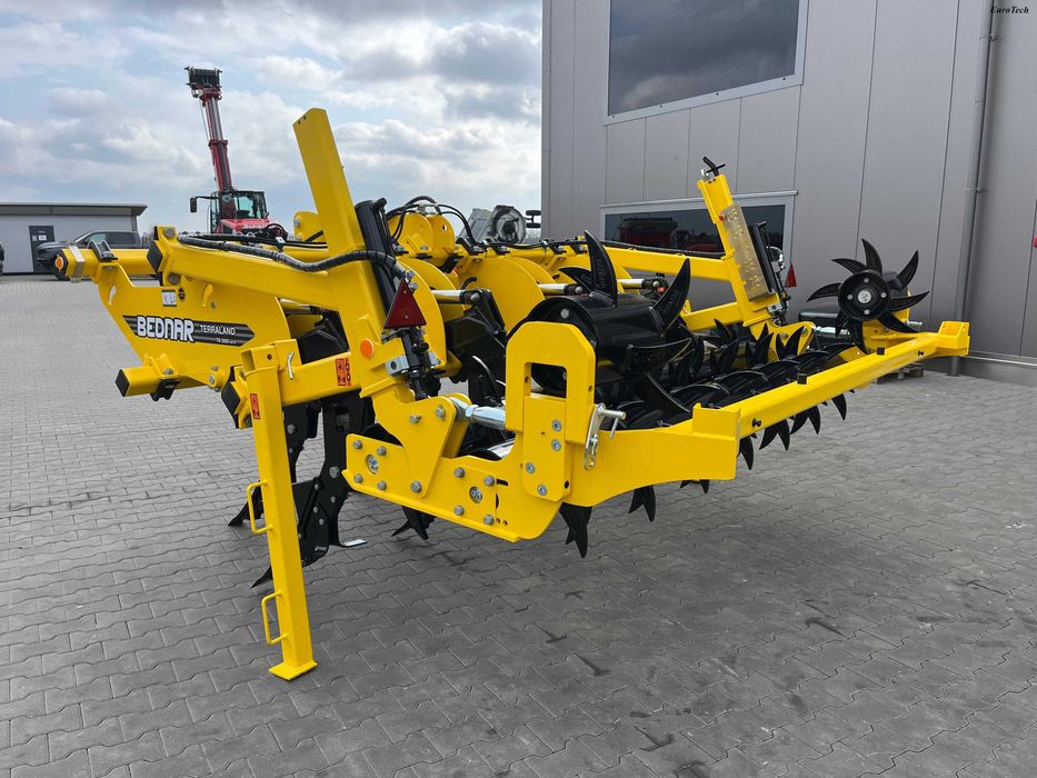 Bednar Terraland TN 3000 HD7R, Pług dłutowy